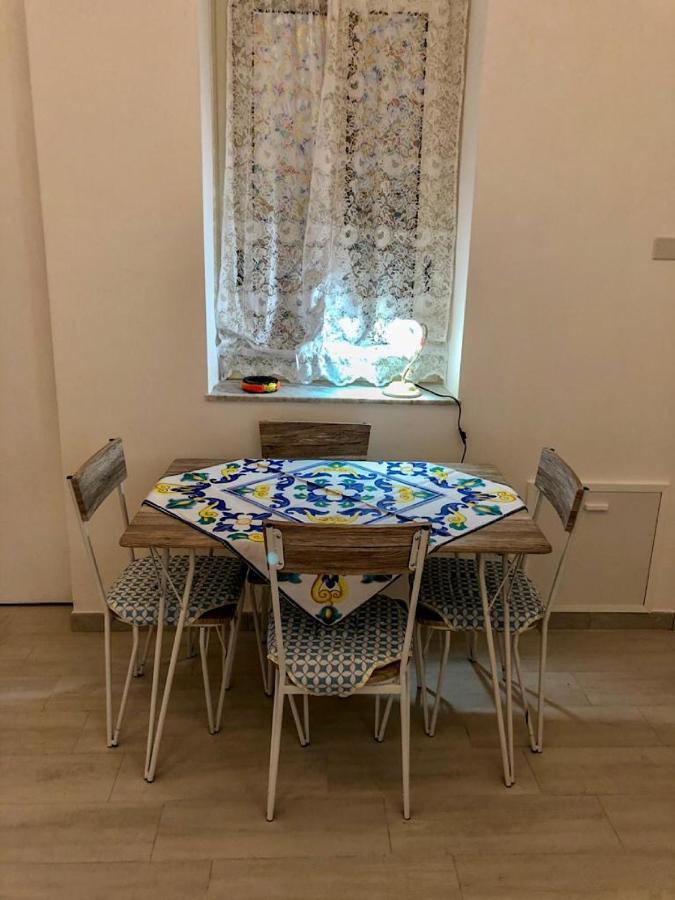 Via Aurispa 60 巴勒莫 外观 照片